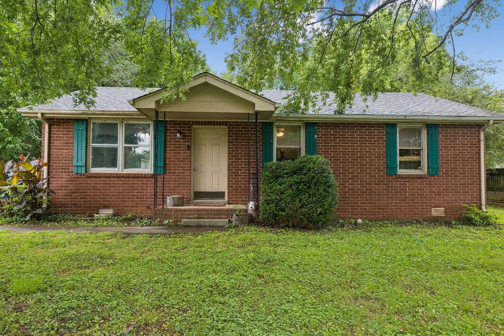 109 Red Berry Rd, Smyrna, TN 37167