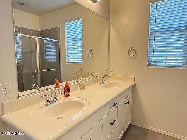 2658 S Harmony Avenue, Gilbert, AZ 85295