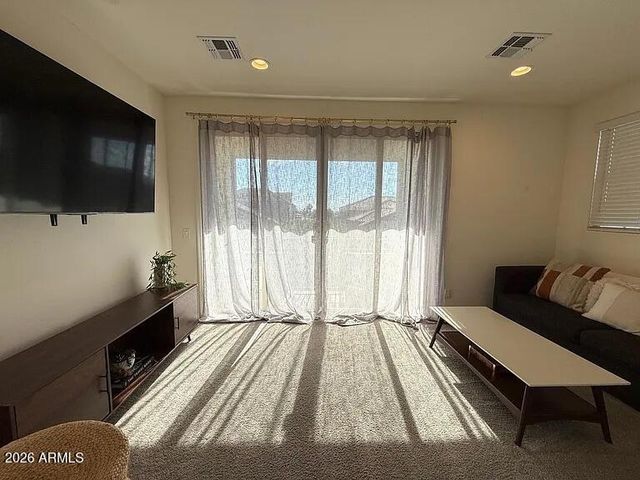2658 S Harmony Avenue, Gilbert, AZ 85295