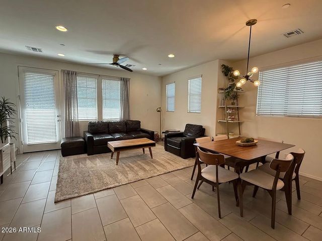 2658 S Harmony Avenue, Gilbert, AZ 85295