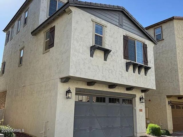 2658 S Harmony Avenue, Gilbert, AZ 85295