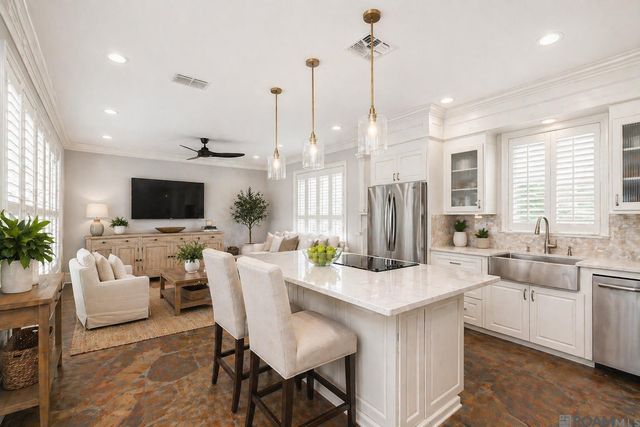 1605 Applewood Rd, Baton Rouge, LA 70808