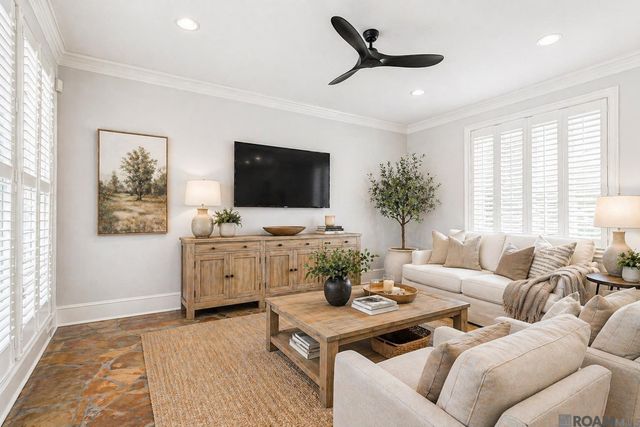 1605 Applewood Rd, Baton Rouge, LA 70808