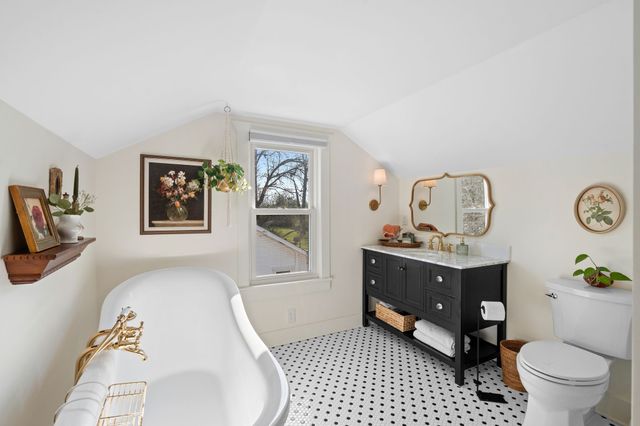 308 5th Ave, Columbia, TN 38401