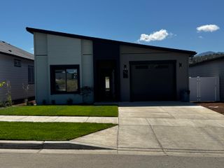 651 Terrazzo Way, Medford, OR 97501