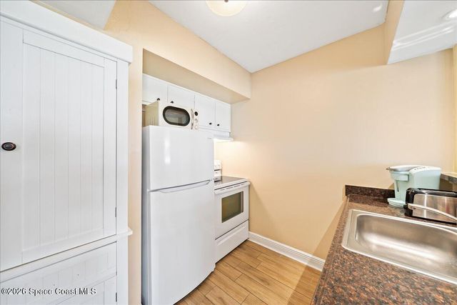 250 N Banana River Drive B11, Merritt Island, FL 32952