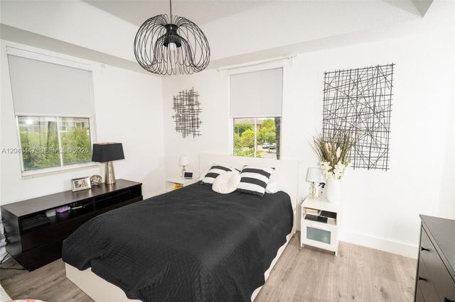 11101 NW 83rd Street 201, Doral, FL 33178