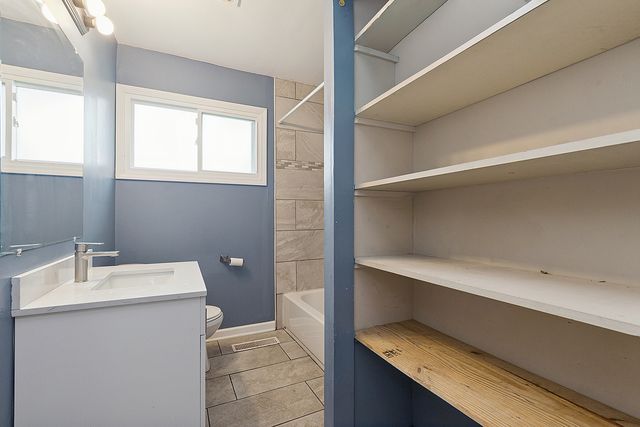 201 KATHLYN Place, Joliet, IL 60436