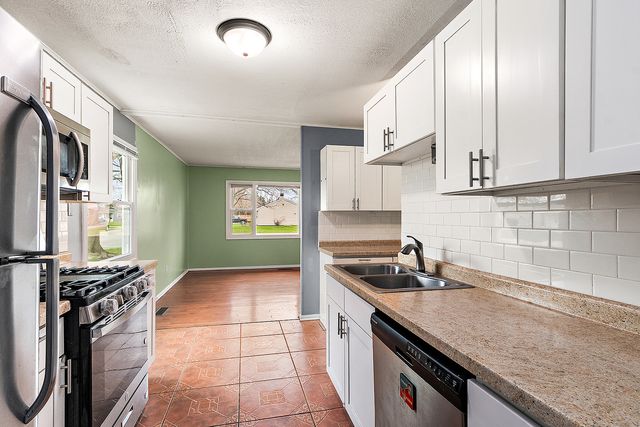 201 KATHLYN Place, Joliet, IL 60436