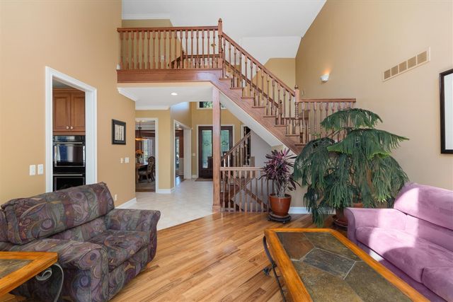 7040 Royal Villa Court, Canton, MI 48187