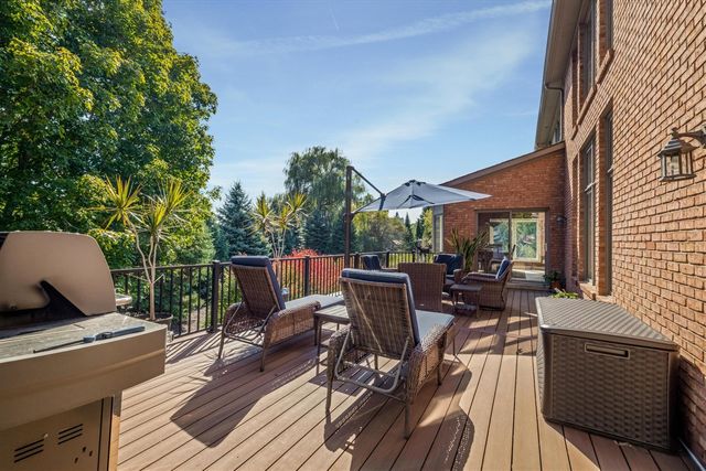 7040 Royal Villa Court, Canton, MI 48187