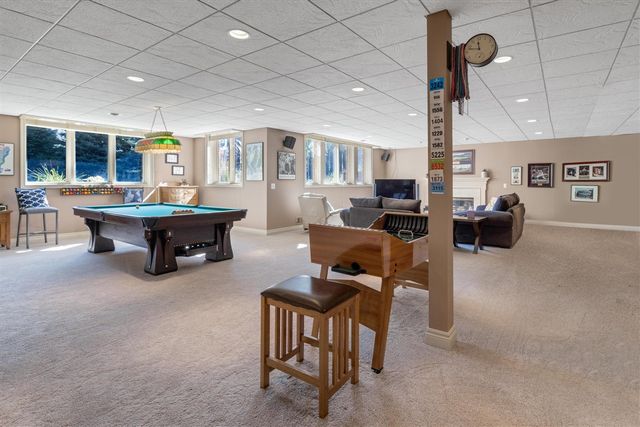 7040 Royal Villa Court, Canton, MI 48187