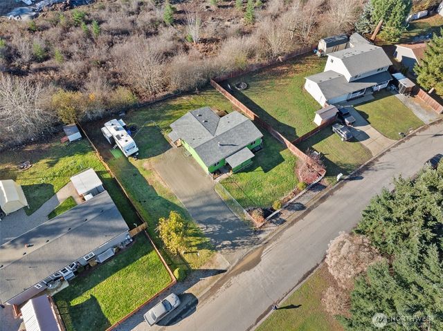 11918 240th Avenue Ct E, Buckley, WA 98321