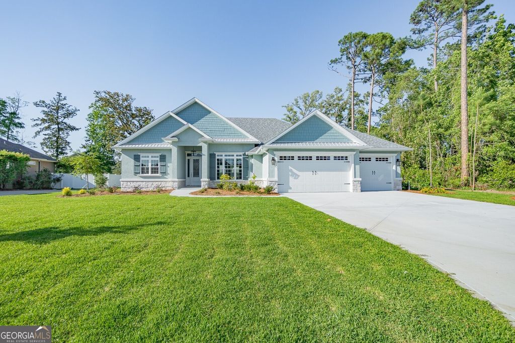 205 Riley Hunter Drive, Kingsland, GA 31548