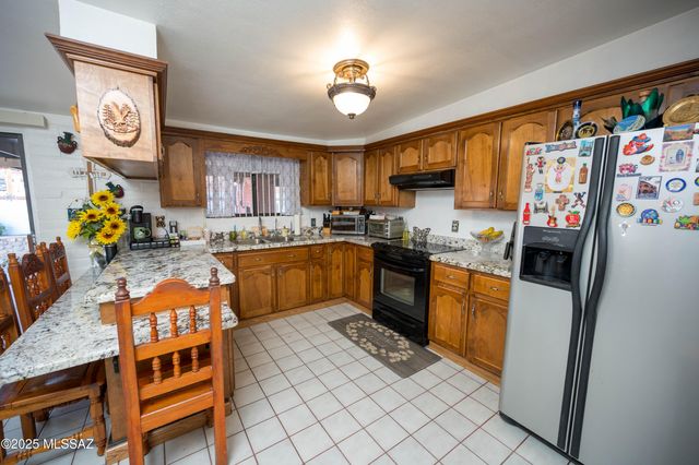 336 E Calle Soto, Nogales, AZ 85621