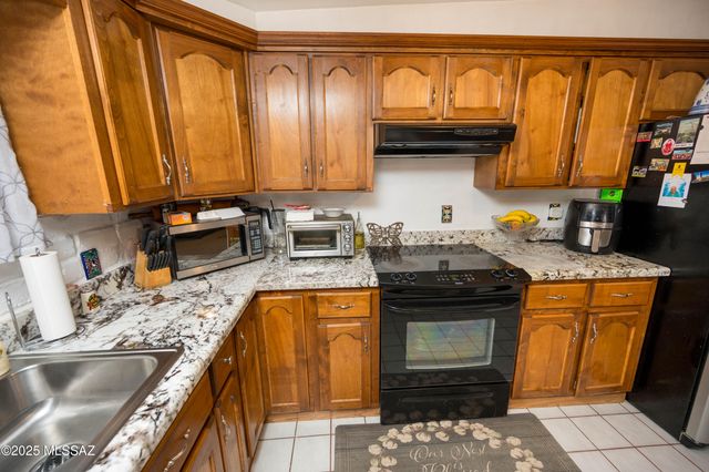 336 E Calle Soto, Nogales, AZ 85621