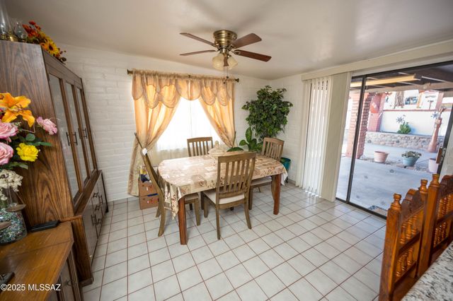 336 E Calle Soto, Nogales, AZ 85621