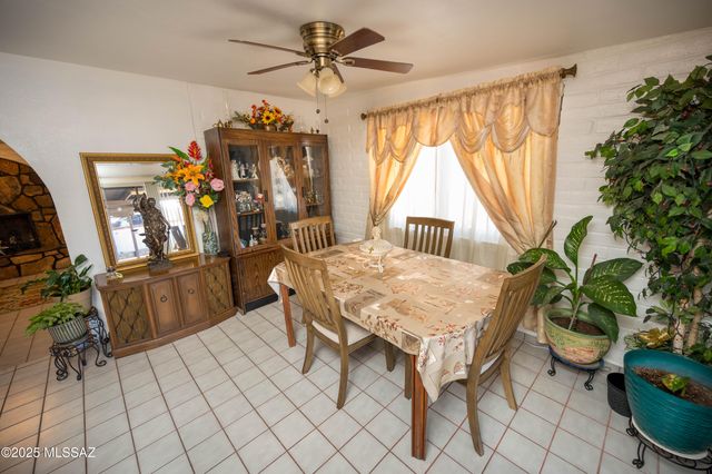 336 E Calle Soto, Nogales, AZ 85621