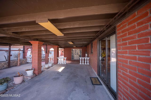 336 E Calle Soto, Nogales, AZ 85621