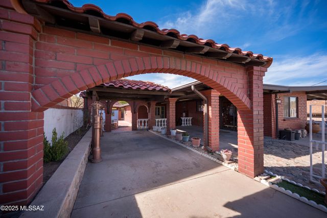 336 E Calle Soto, Nogales, AZ 85621