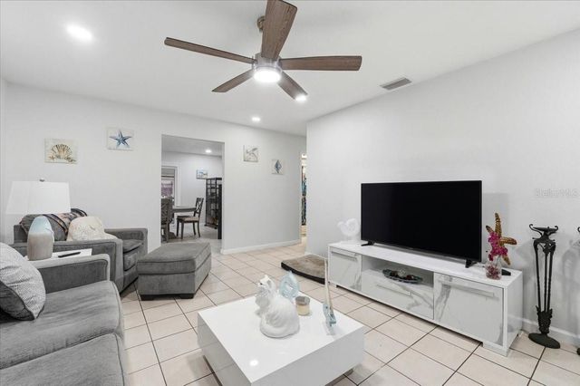 3011 CHABETT AVENUE, Lakeland, FL 33810