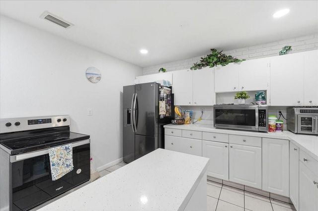 3011 CHABETT AVENUE, Lakeland, FL 33810