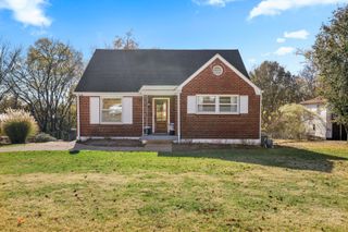 616 Vinson Dr, Nashville, TN 37217