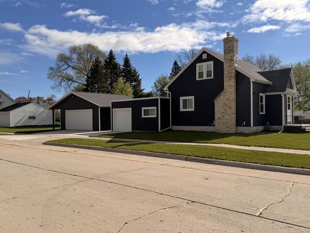 1924 24th STREET, Two Rivers, WI 54241