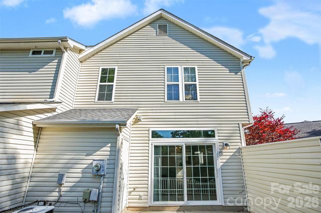 8917 Cinnabay Drive, Charlotte, NC 28216