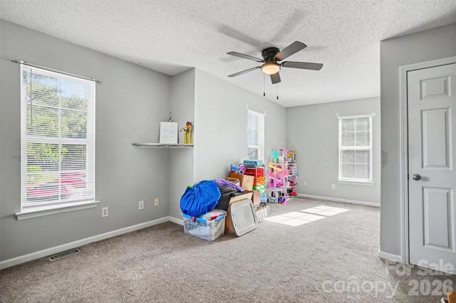 8917 Cinnabay Drive, Charlotte, NC 28216