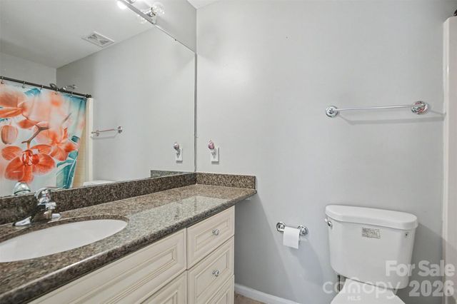 8917 Cinnabay Drive, Charlotte, NC 28216