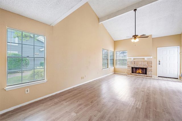 6315 Cattails Lane, Houston, TX 77035