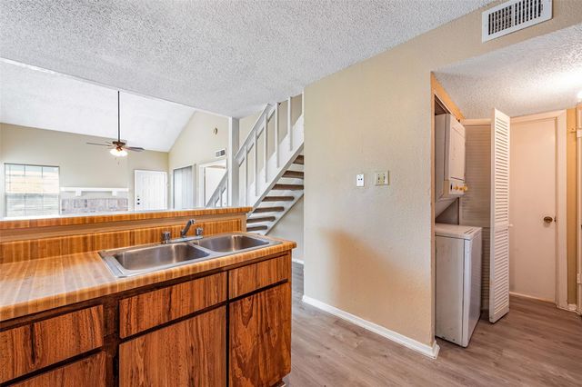 6315 Cattails Lane, Houston, TX 77035