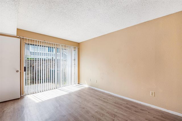 6315 Cattails Lane, Houston, TX 77035