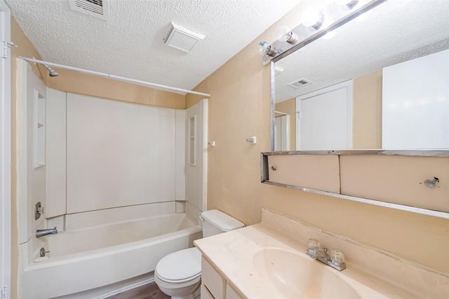 6315 Cattails Lane, Houston, TX 77035
