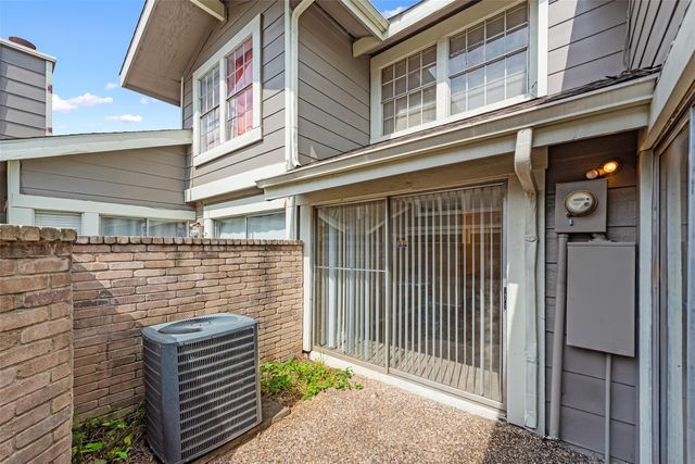 6315 Cattails Lane, Houston, TX 77035