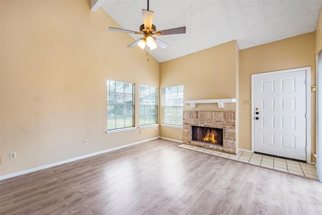 6315 Cattails Lane, Houston, TX 77035
