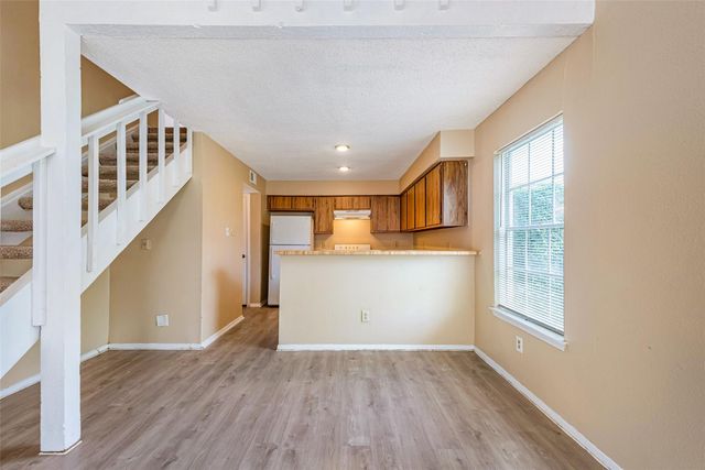6315 Cattails Lane, Houston, TX 77035