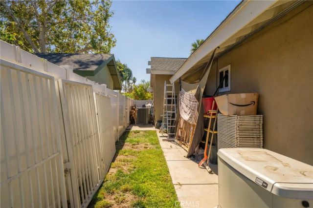 5035 Carlingford Avenue, Riverside, CA 92504