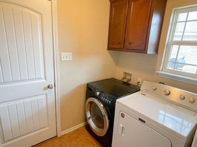 10012 Weatherford Avenue, Lubbock, TX 79423