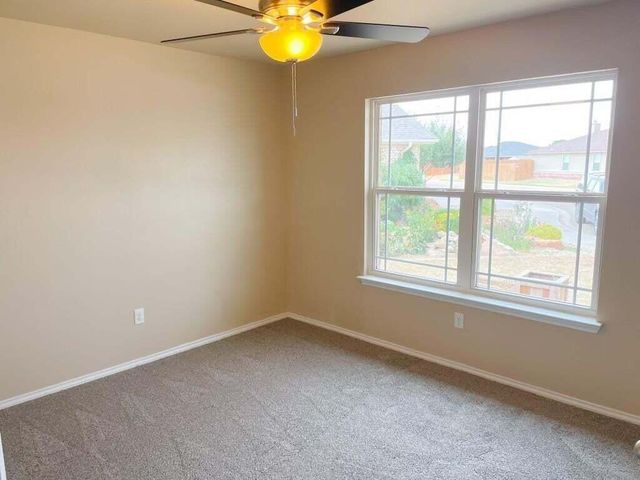 10012 Weatherford Avenue, Lubbock, TX 79423