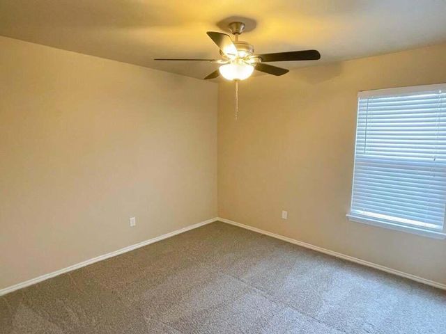 10012 Weatherford Avenue, Lubbock, TX 79423