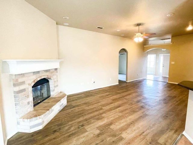 10012 Weatherford Avenue, Lubbock, TX 79423