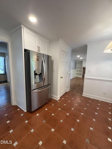 5101 Sandlewood Drive, Raleigh, NC 27609