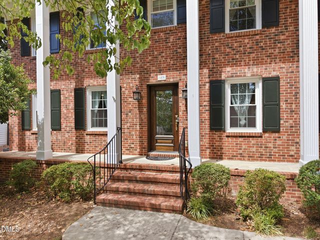 5101 Sandlewood Drive, Raleigh, NC 27609