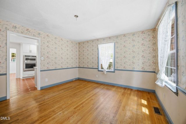 5101 Sandlewood Drive, Raleigh, NC 27609