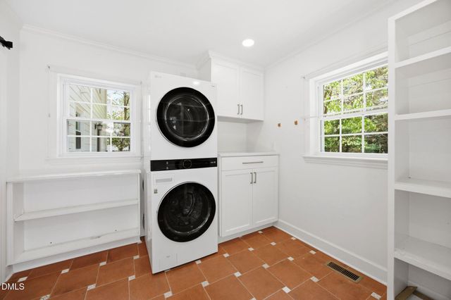 5101 Sandlewood Drive, Raleigh, NC 27609