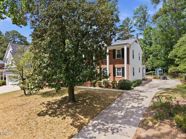 5101 Sandlewood Drive, Raleigh, NC 27609