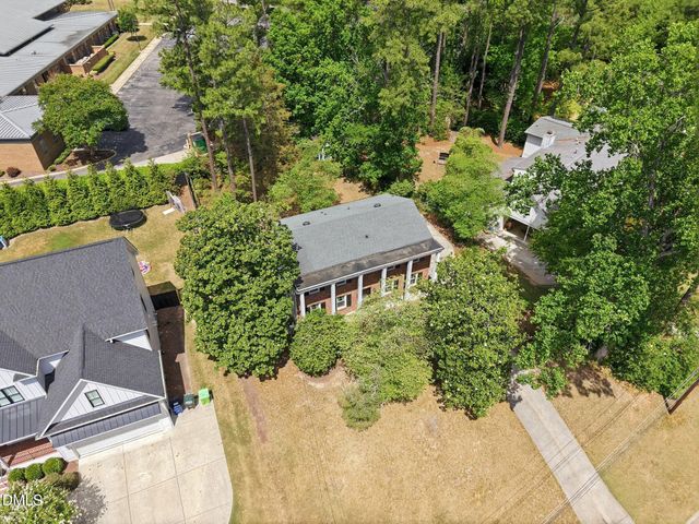 5101 Sandlewood Drive, Raleigh, NC 27609