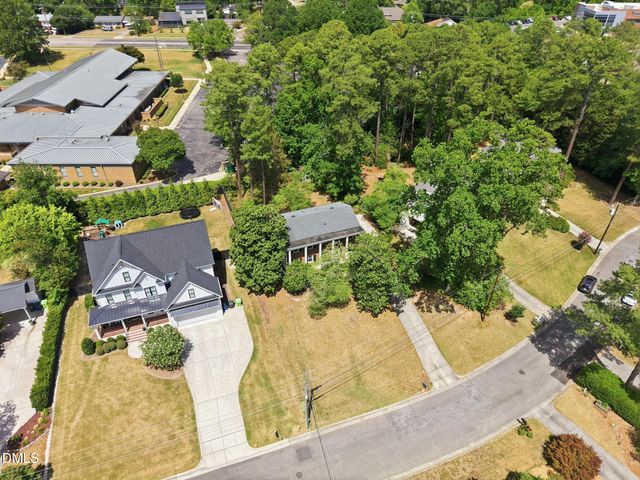5101 Sandlewood Drive, Raleigh, NC 27609
